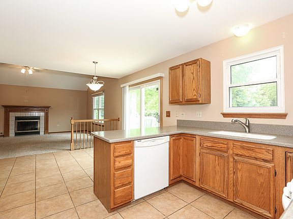 4th image of 24151 W Golden Sunset Dr