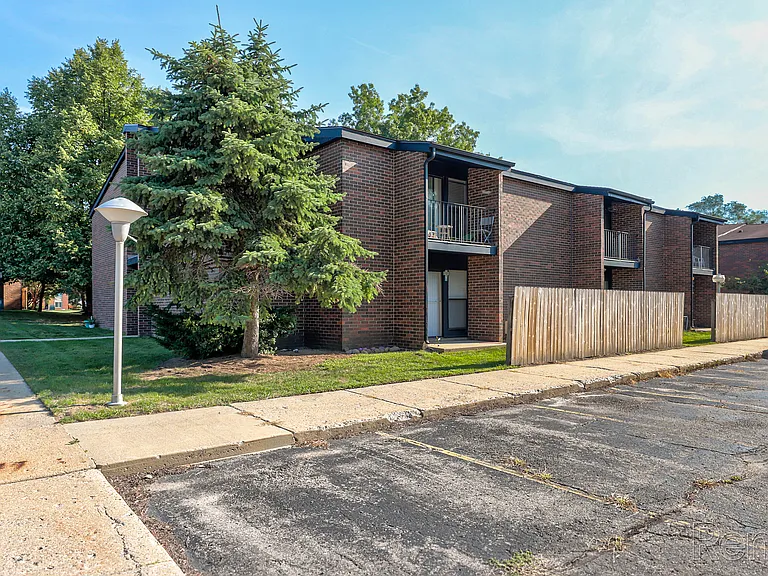 LaFonda Apartments — Photo 25