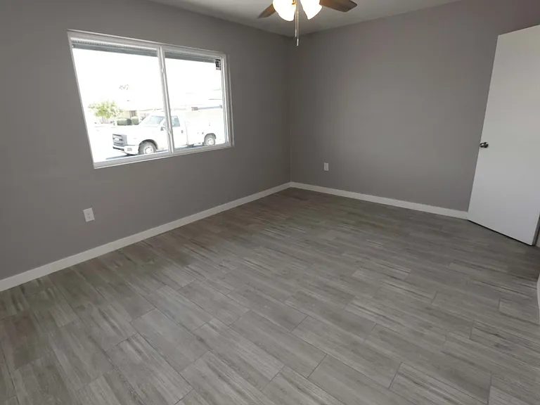 10631 W Salem Dr — Photo 6