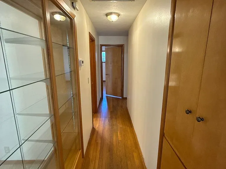 1670 Yew St SE — Photo 14
