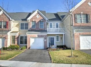 118 Deepwater Cir, Manalapan, NJ 07726