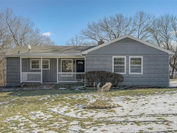 7857 James A Reed Rd, Kansas City, MO 64138