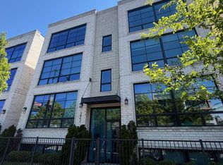 2441 W Irving Park Rd APT 2W, Chicago, IL 60618