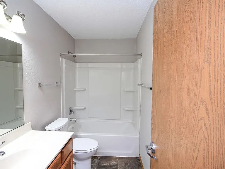 608 W Rice St #108 — Photo 7