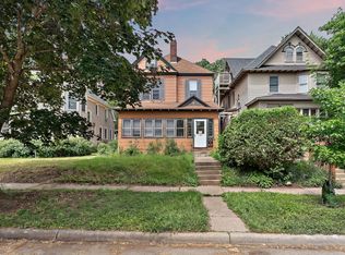 437 Wheeler St N, Saint Paul, MN 55104