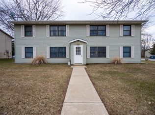 2201 Sturdy Rd #D, Valparaiso, IN 46383