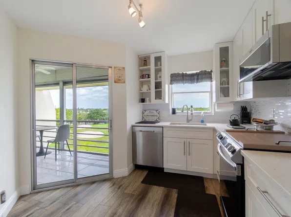 3959 Via Poinciana Drive #602, Lake Worth, FL 33467