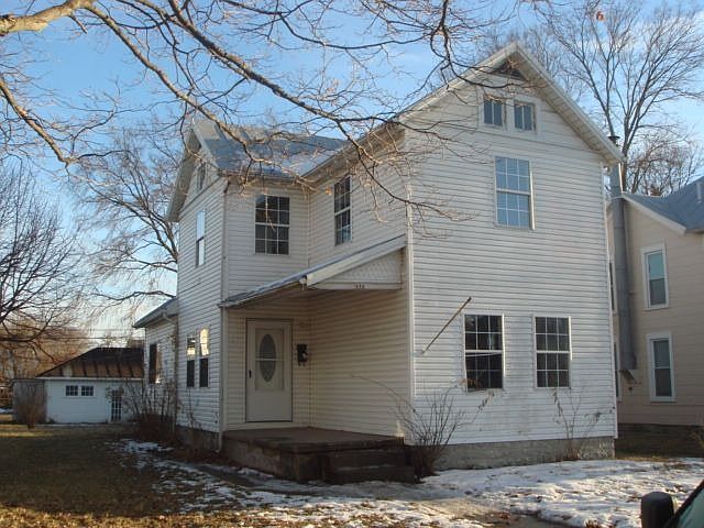 1st image of 134 E Pease Ave