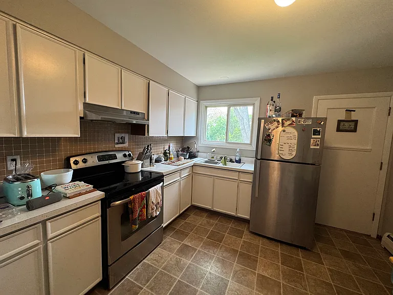 707 W Main St #3 — Photo 4