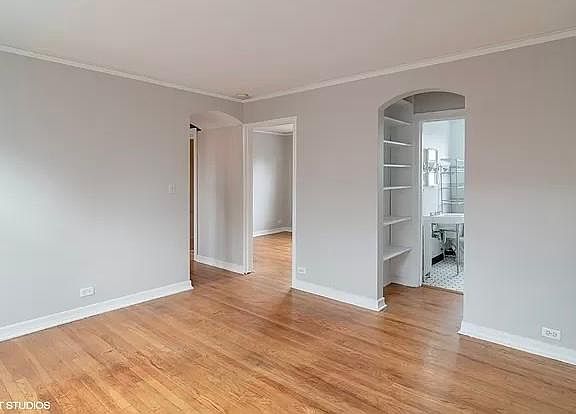 3rd image of 1017 Circle Ave