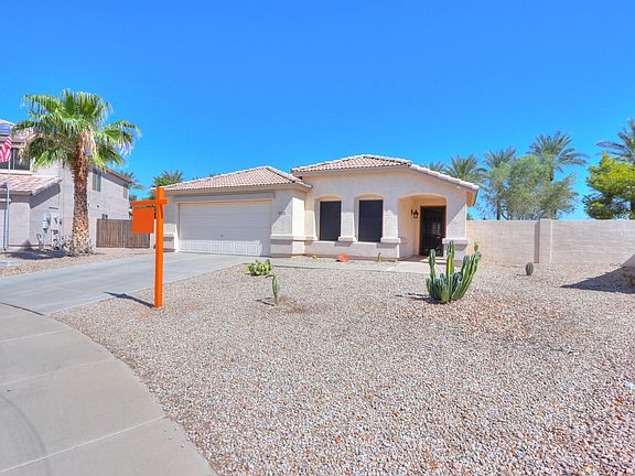 2nd image of 43732 W Cale Dr