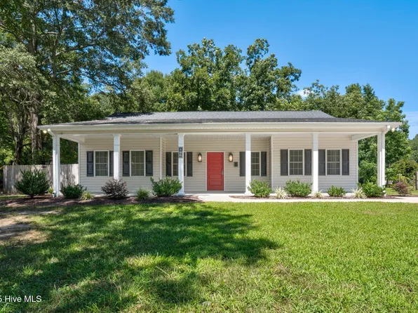 406 S Dennis Street, Enfield, NC 27823