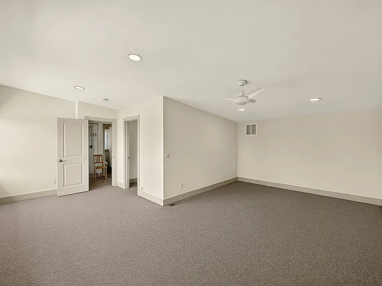 3200 Utica St — Photo 15
