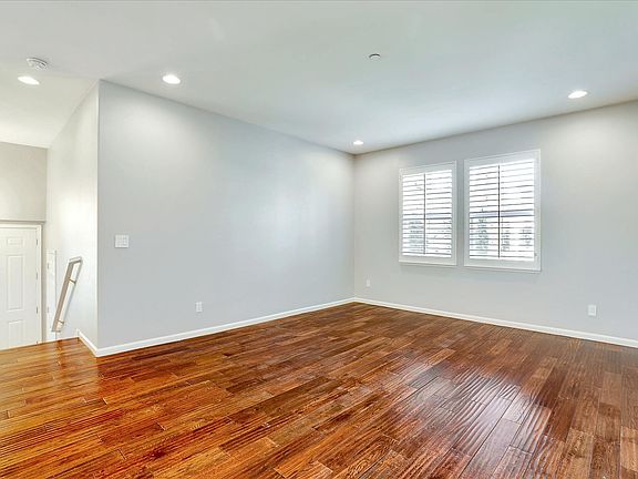2nd image of 711 Batista Dr