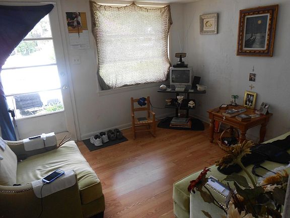 Front room from hall