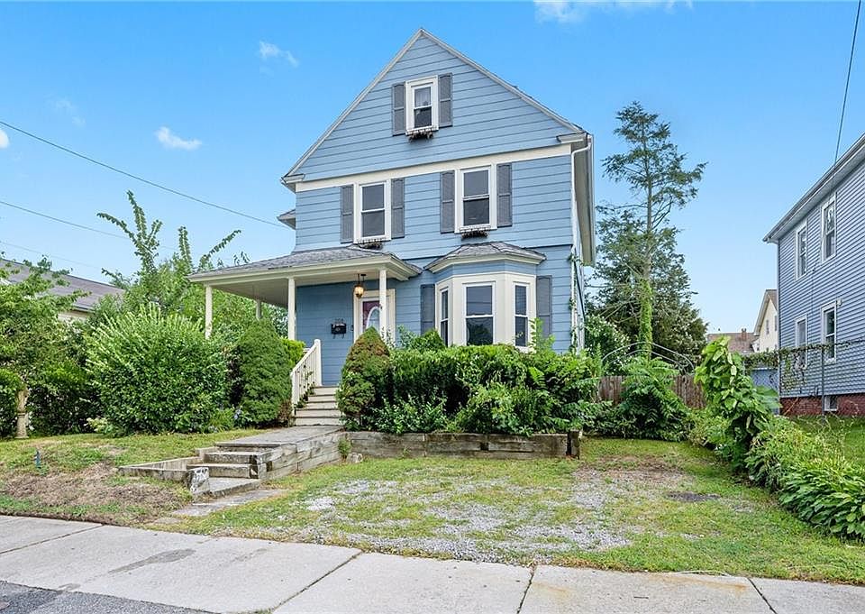 208 Greenwood St, Cranston, RI 02910 Zillow