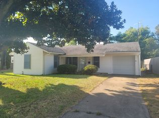111 Tarpon Ave, Galveston, TX 77550