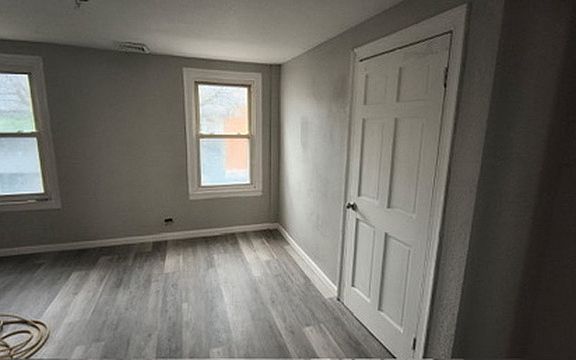 4th image of 328 Clay St Unit 3