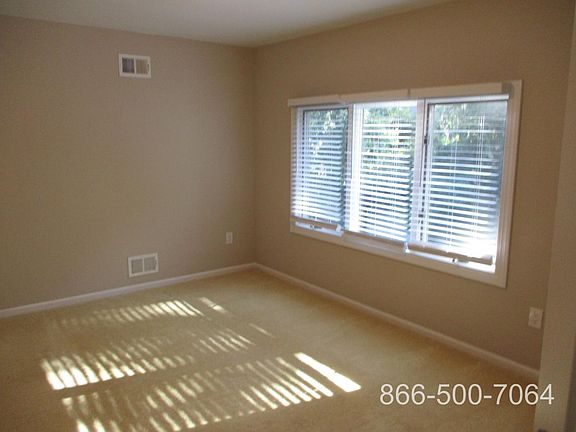4th image of 1686 Amanda St
