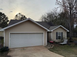 540 Crescent Ln E, Tuscaloosa, AL 35404