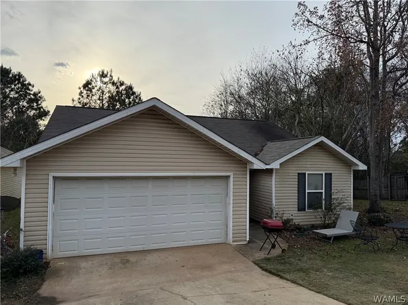 540 Crescent Ln E, Tuscaloosa, AL 35404