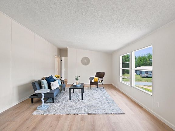 5th image of 175 Meadowview Ln