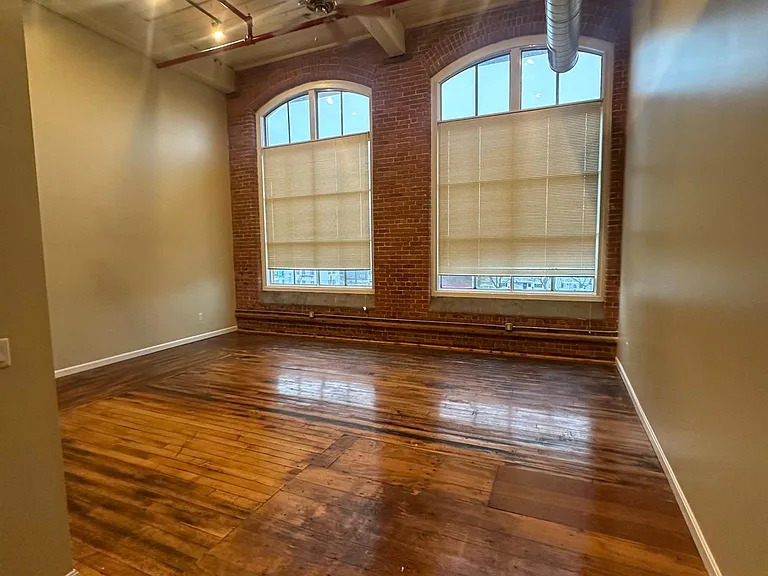 Riverbank Lofts — Photo 49