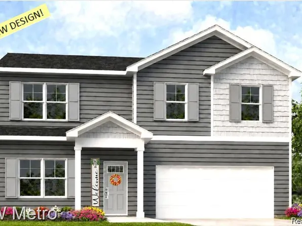 17 Oak St, Grand Blanc, MI 48439