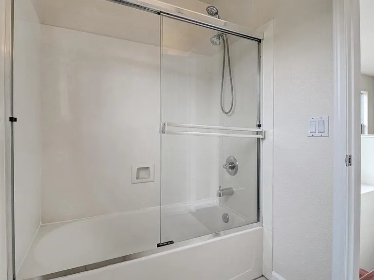 3276 Shiraz Pl — Photo 20