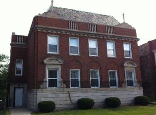 6807 S Jeffery Blvd, Chicago, IL 60649