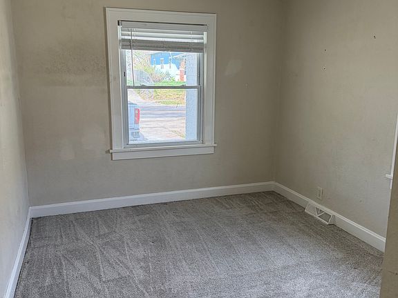 5th image of 5417 Woodland Ave