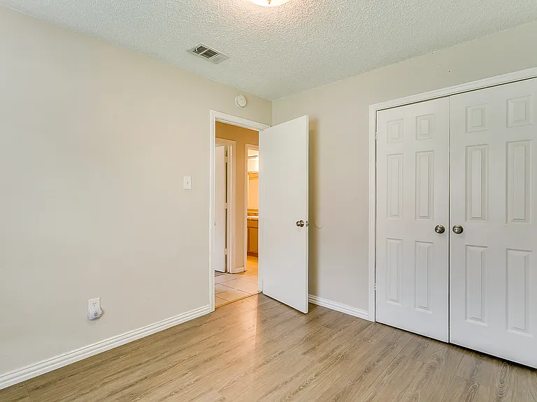 718 S Perkins St #B — Photo 9