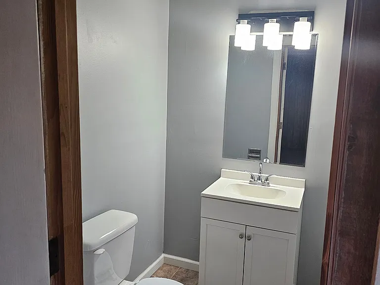 1407 N Phoenix Ave — Photo 13