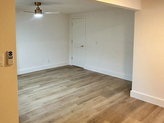 5th image of 410 Randall St #9