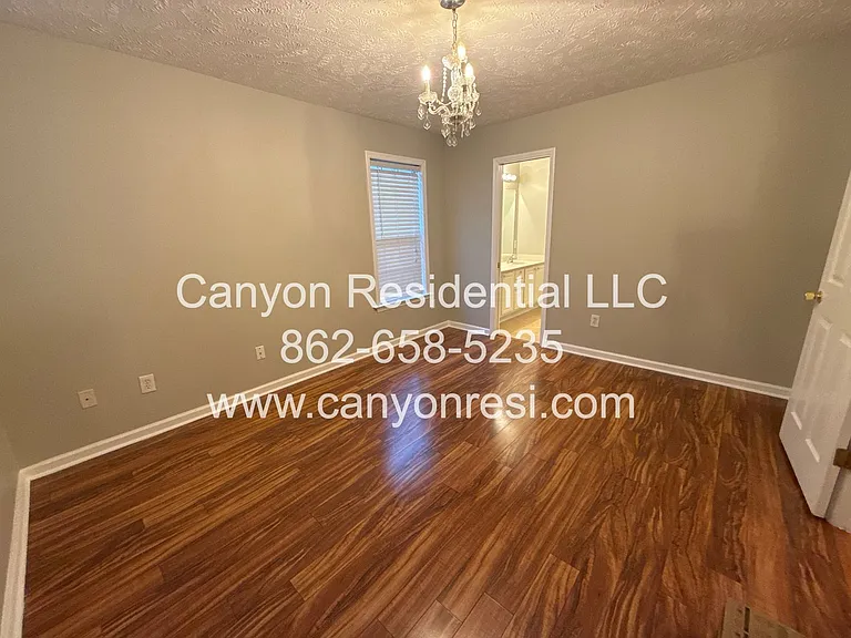 2544 Forest Lodge Dr — Photo 7