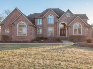 3297 Canyon Oaks Trl, Milford, MI