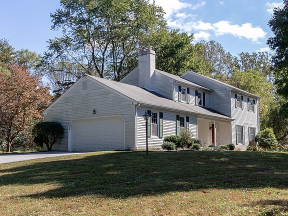 3rd image of 499 Dean Dr