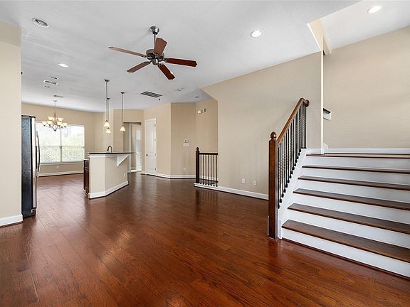 5th image of 2814 Polk St