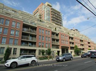 900 Mount Pleasant Rd #414, Toronto, ON M4P 3J9