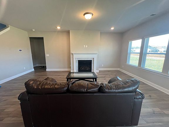 3rd image of 3728 Jessup Ln