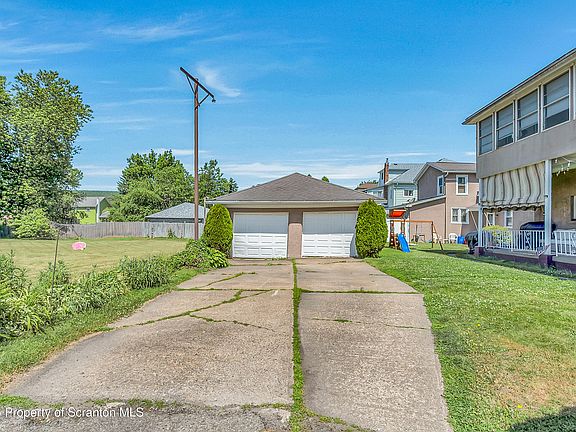 5th image of 400 Oak St #408