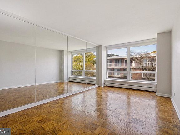 4th image of 400 O St SW APT 402