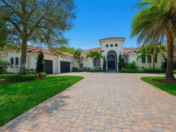 12922 Grand Oaks Dr, Davie, FL 33330