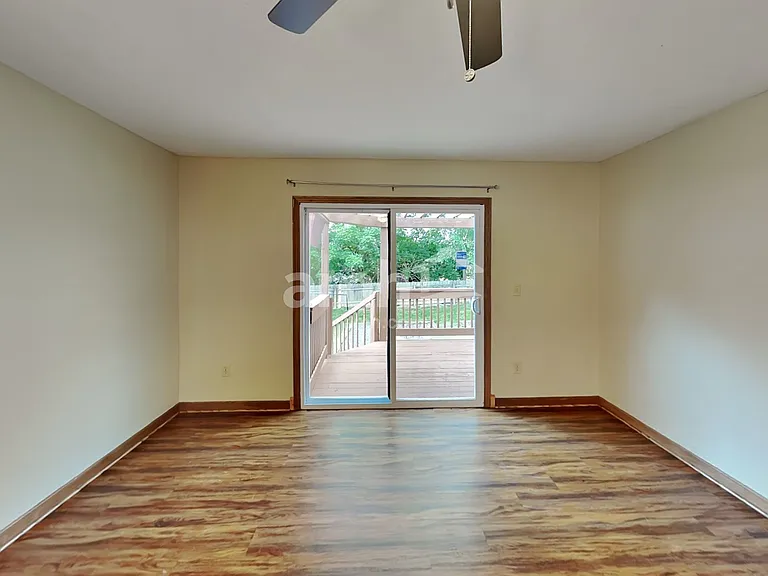 5650 Winsor Woods Dr — Photo 9