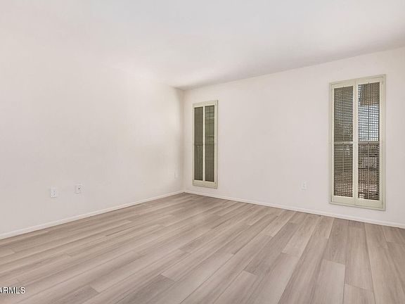 3rd image of 10641 W Boswell Blvd