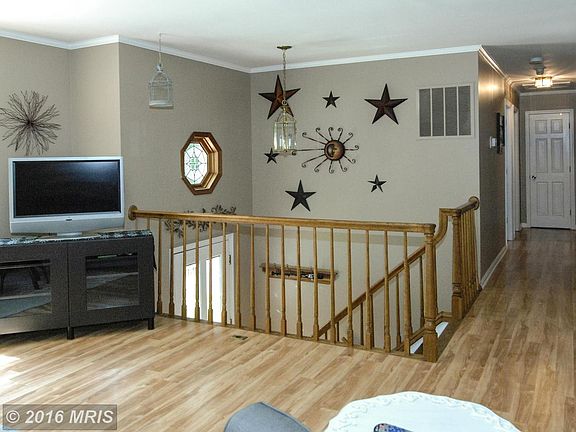 2nd image of 105 Chesley Ct
