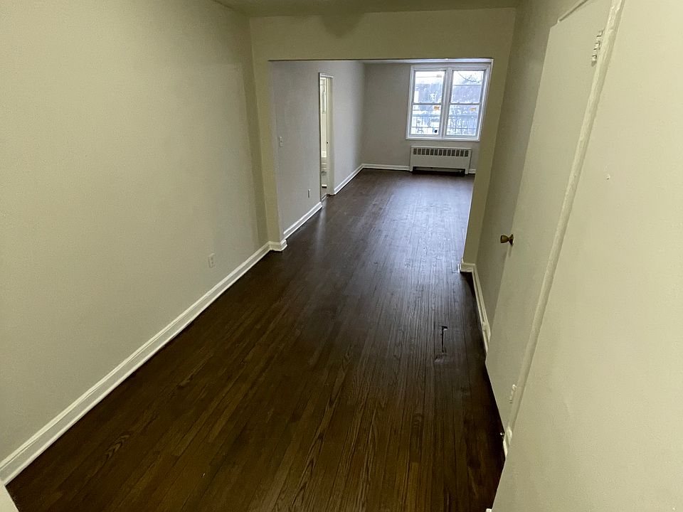 1st image of 103 Chancellor Ave #51B