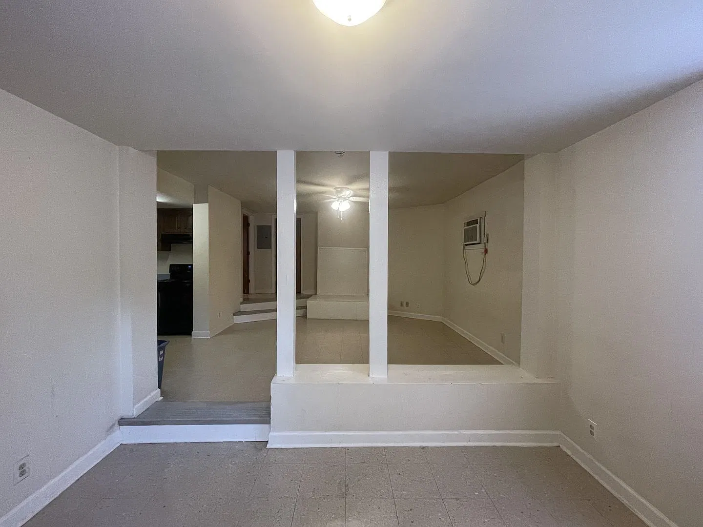Studio, 1.0 bath, $685 — Photo 2