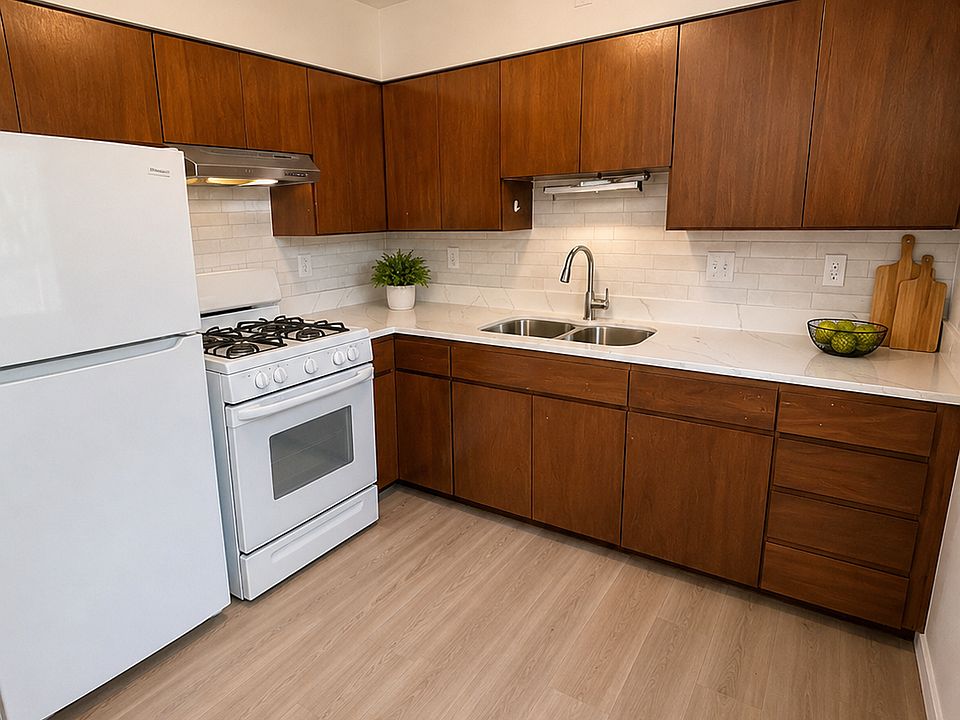 1st image of 3316 Midway Dr APT 1