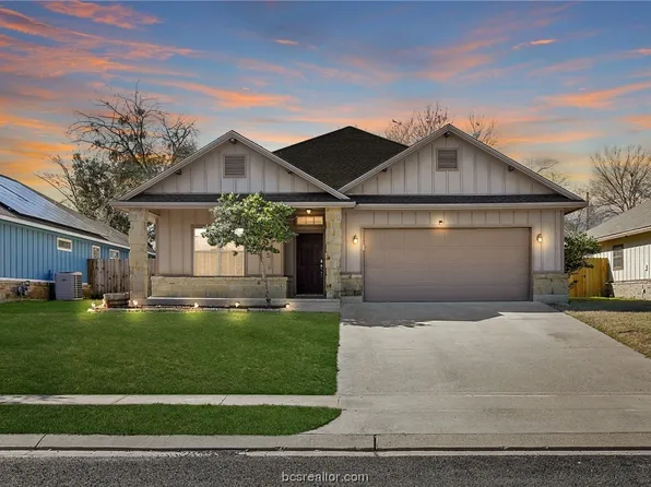 1585 Woodbine Ct, Bryan, TX 77802